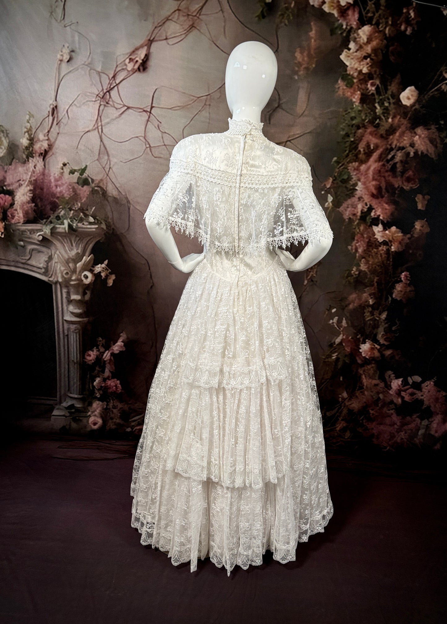 1980s Chantilly Lace Wedding Dress W/Bustled Tiered Skirt
