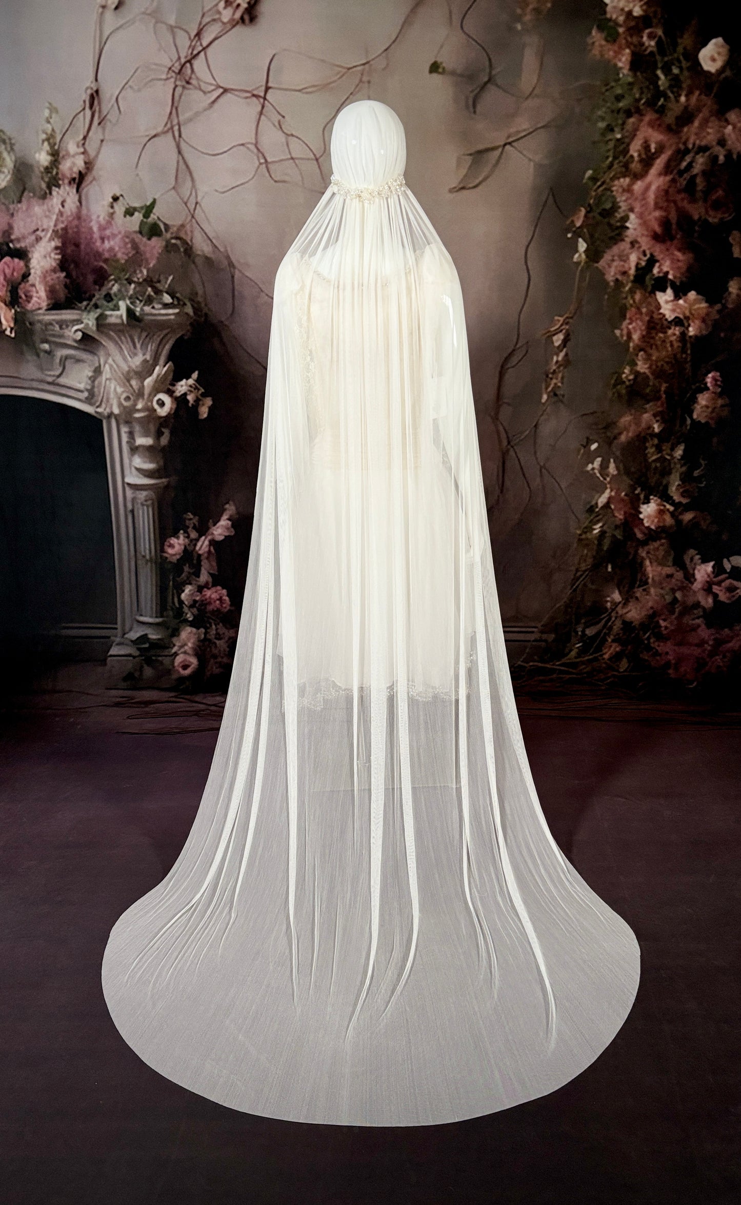 1920's Haute Couture Silk Tulle & Beaded Wedding Dress w/Juliet Veil