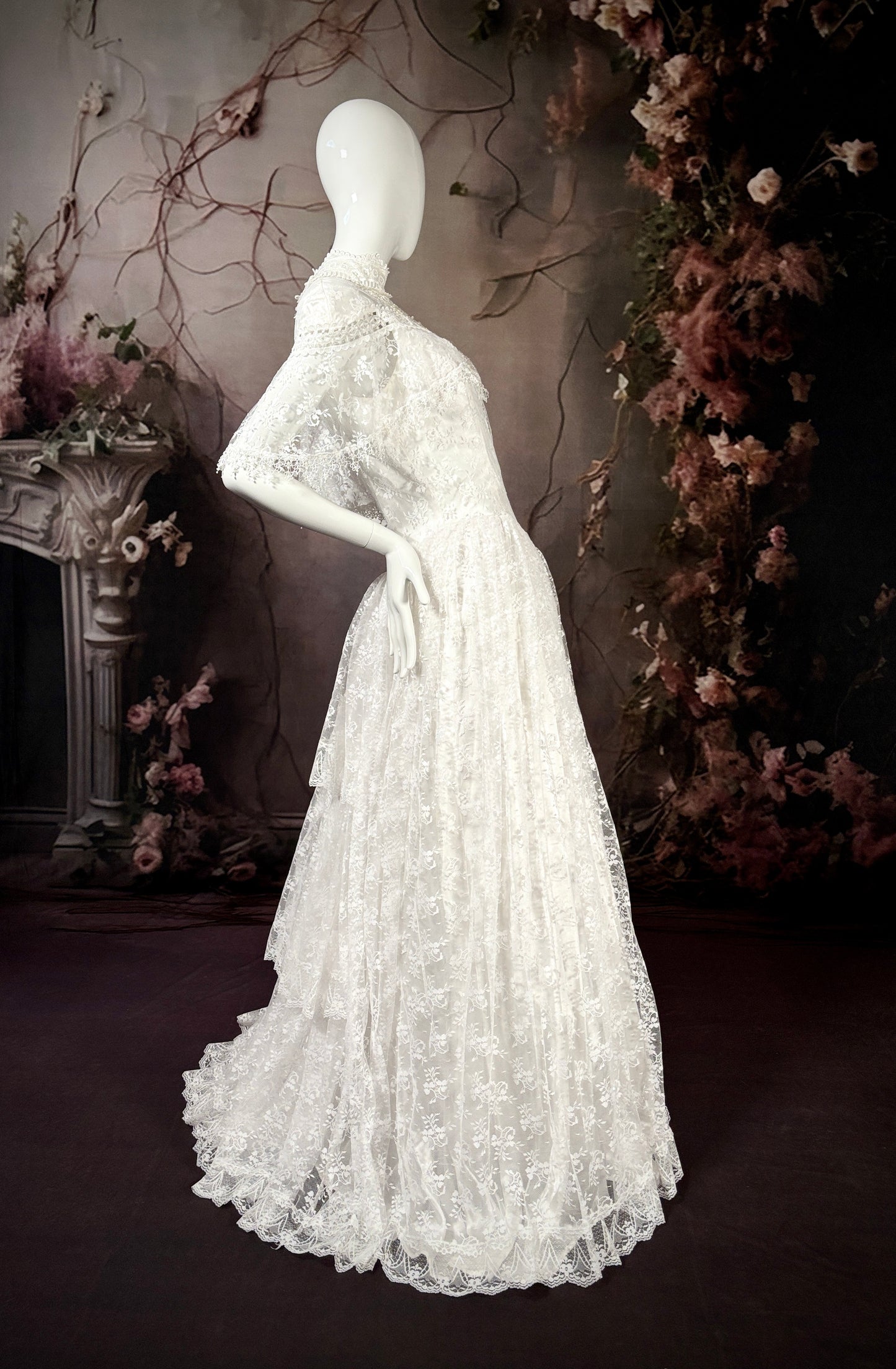1980s Chantilly Lace Wedding Dress W/Bustled Tiered Skirt