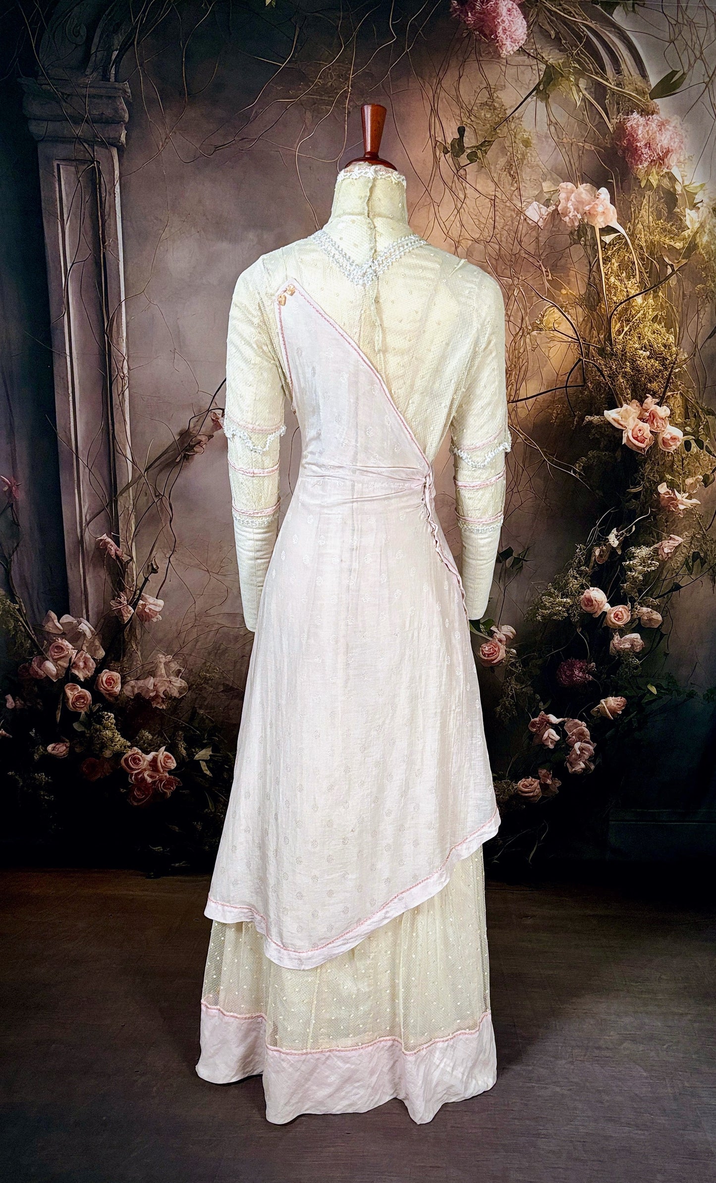 1905 Edwardian Pink Watteau-Kimono Beaded, Silk-Brocade Tea Gown