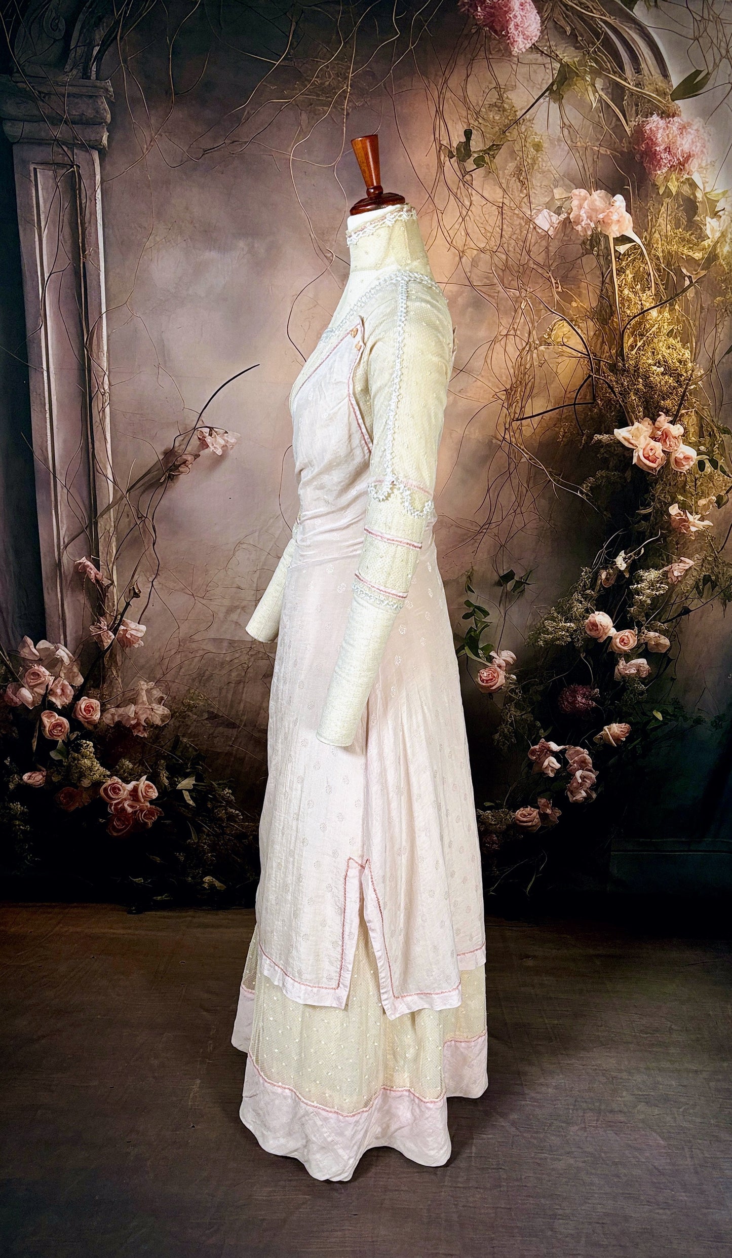 1905 Edwardian Pink Watteau-Kimono Beaded, Silk-Brocade Tea Gown